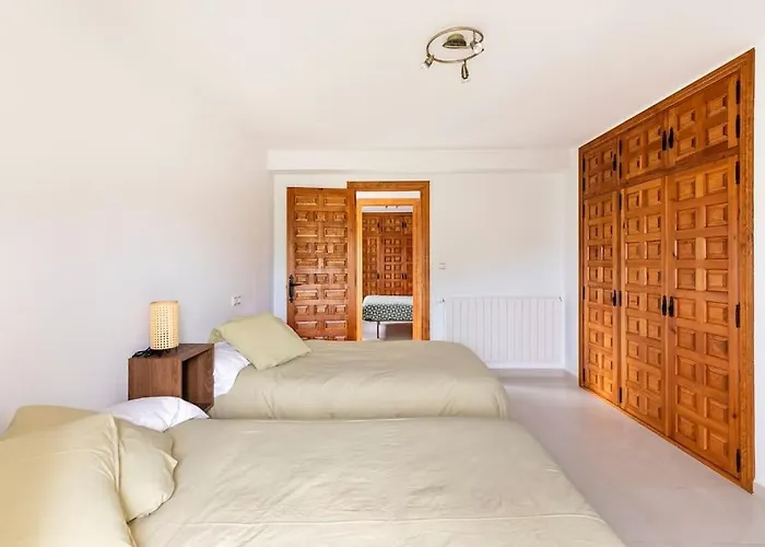 Casa Luis - Apartamento Con Jardin Privado En Los Pirineos