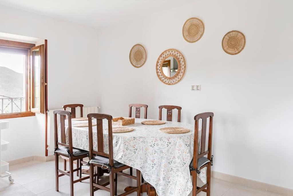 Casa Luis - Apartamento Con Jardin Privado En Pirineos * Castiello de Jaca