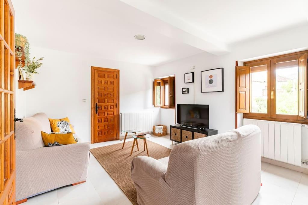 Casa Luis - Apartamento Con Jardin Privado En Pirineos *